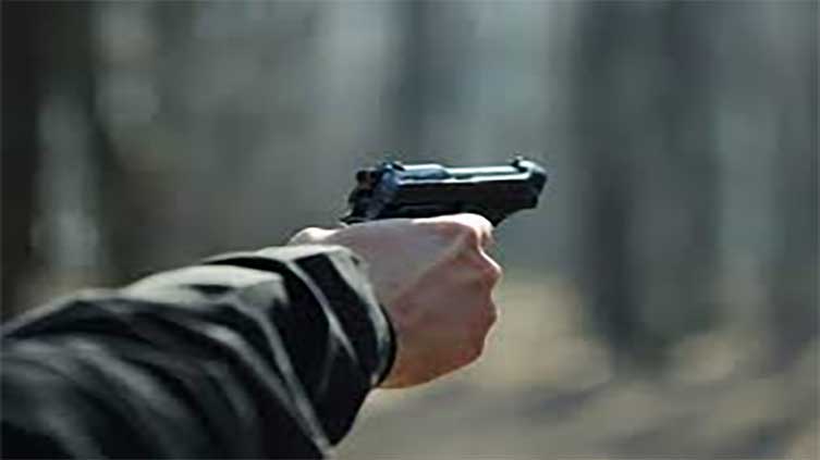 Robbers kill two in separate incidents  